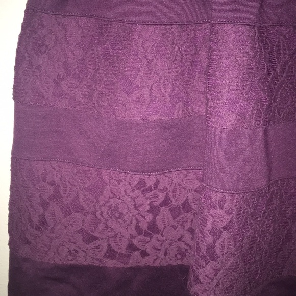 Xhilaration maroon dress - Picture 2 of 3